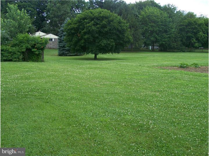 2622 Kuser Road Hamilton, NJ 08691 - Photo 7 of 9 Back Yard