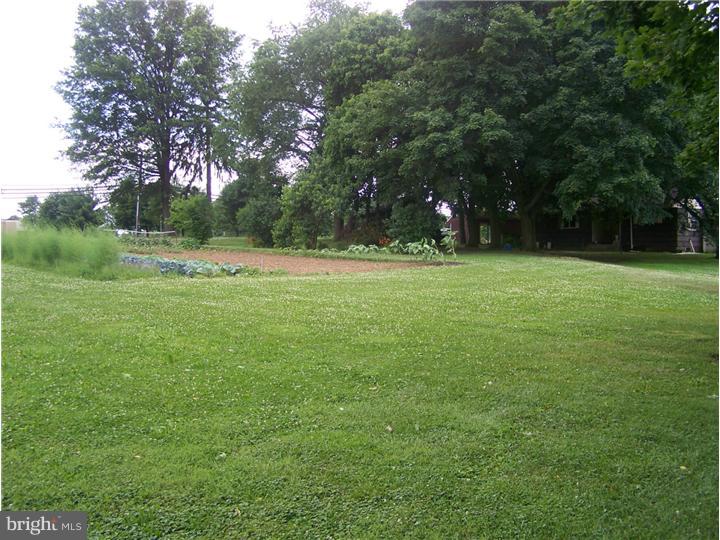 2622 Kuser Road Hamilton, NJ 08691 - Photo 9 of 9 Back Yard