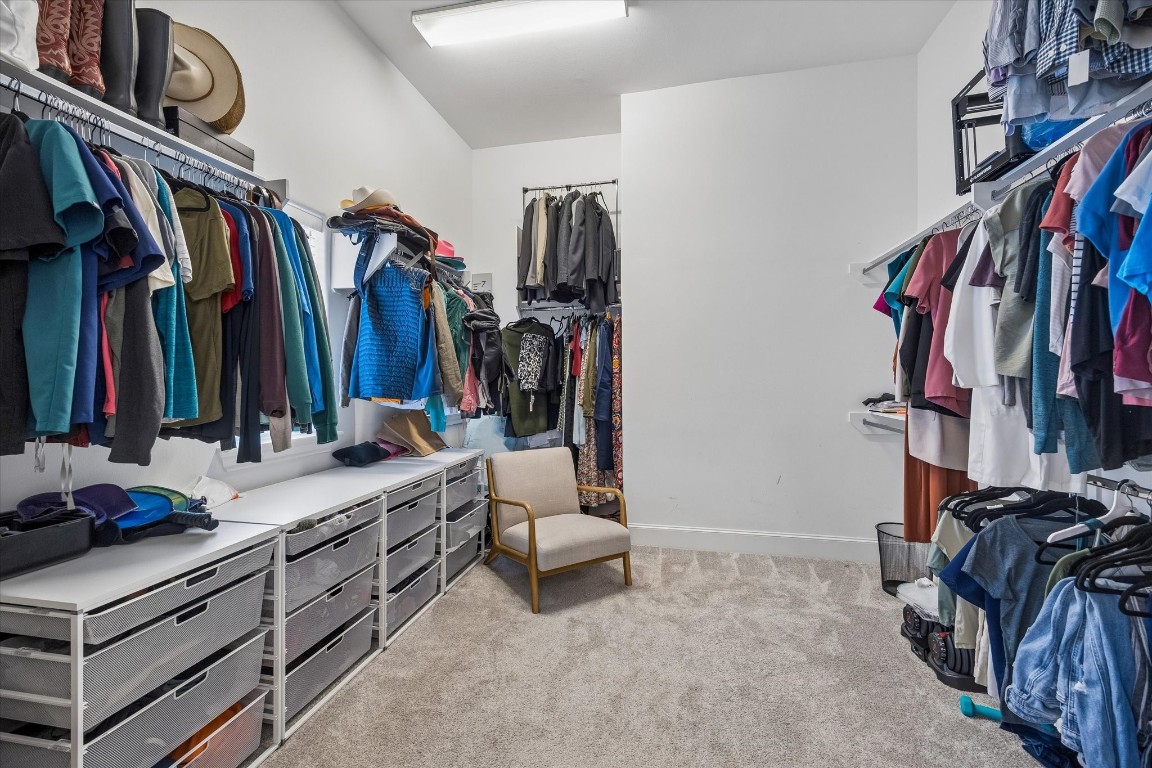 3302 West 12th Street Houston, TX 77008 - Photo 14 of 23 This photo does not do the size of the closet justice.