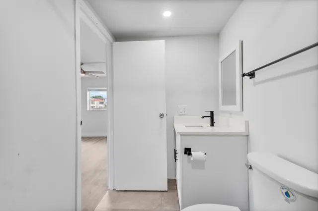 $1,595 | 59 Saxony B, Delray Beach, FL 33446