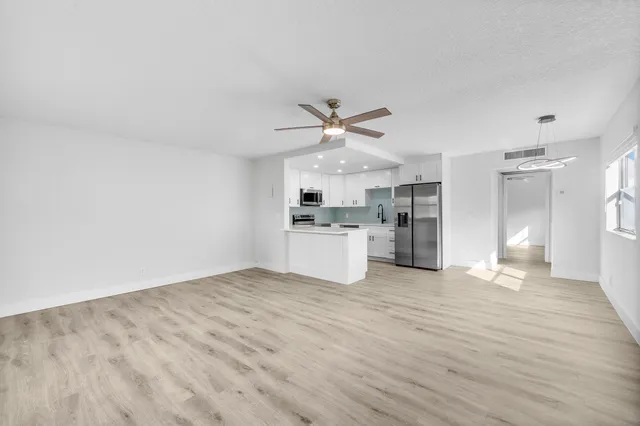 $1,595 | 59 Saxony B, Delray Beach, FL 33446