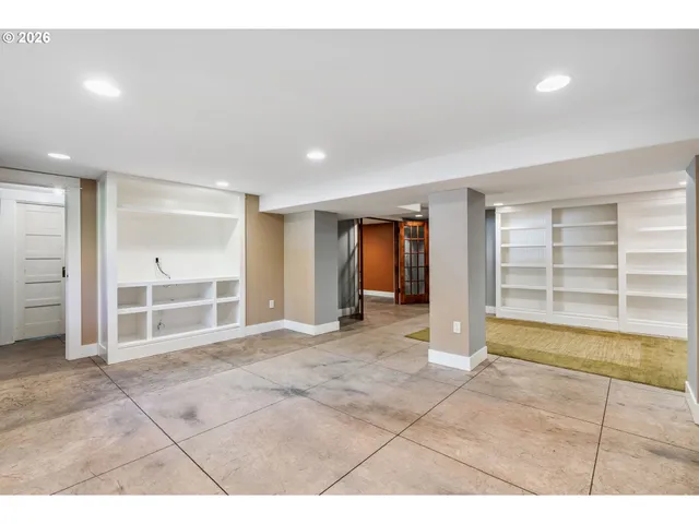 $1,425,000 | 811 Oak Street, Hood River, OR 97031