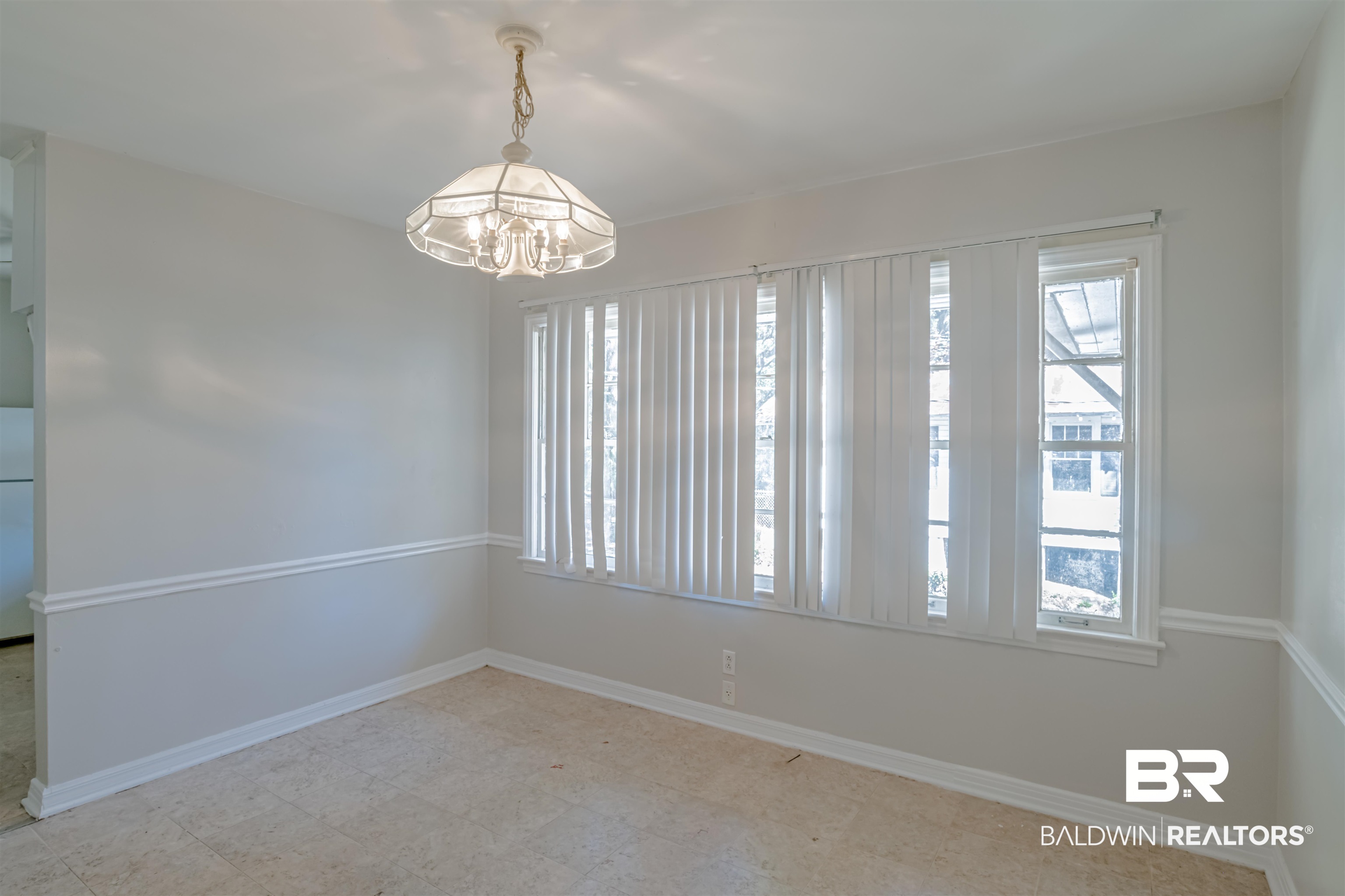 302 Northwest Boulevard Mobile, AL 36611 - Photo 21 of 28