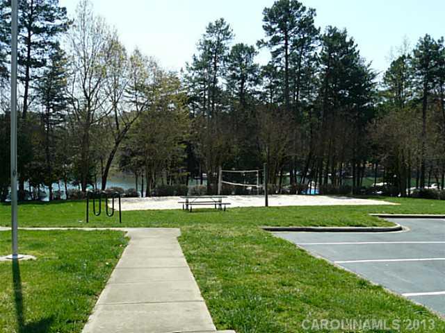 37 Rippling Cove Court Denver, NC 28037 - Photo 10 of 14 Gallery Image 10