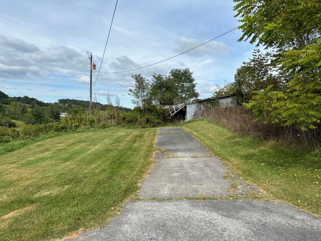 102 Arrowhead Road Fancy Gap, VA 24328 - Photo 19 of 19 Gallery Image 19