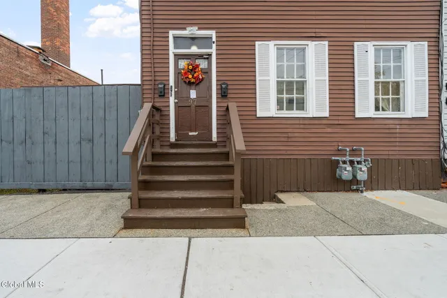$149,900 | 97 West Street, Albany, NY 12206