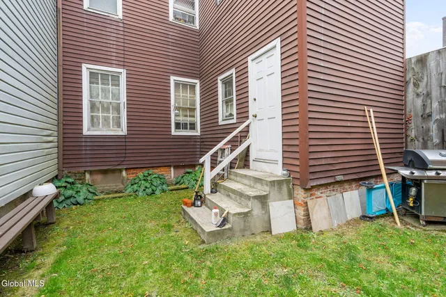 $149,900 | 97 West Street, Albany, NY 12206