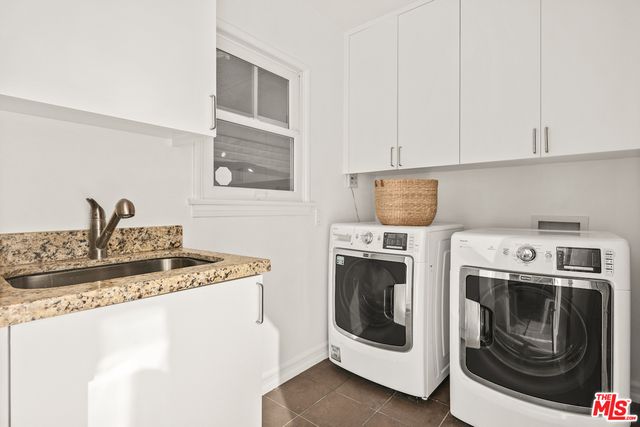 $2,416,000 | 812 Centinela Avenue, Santa Monica, CA 90403