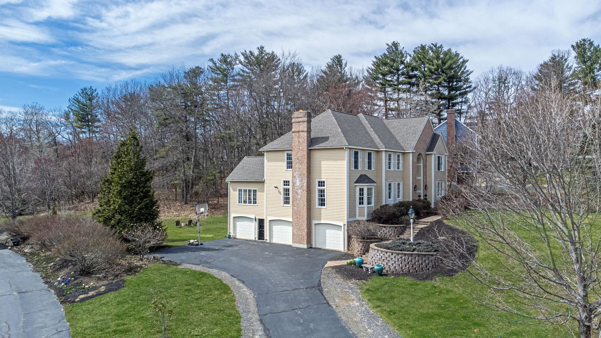 6 Chestnut Street Windham, NH 03087 - Photo 2 of 34