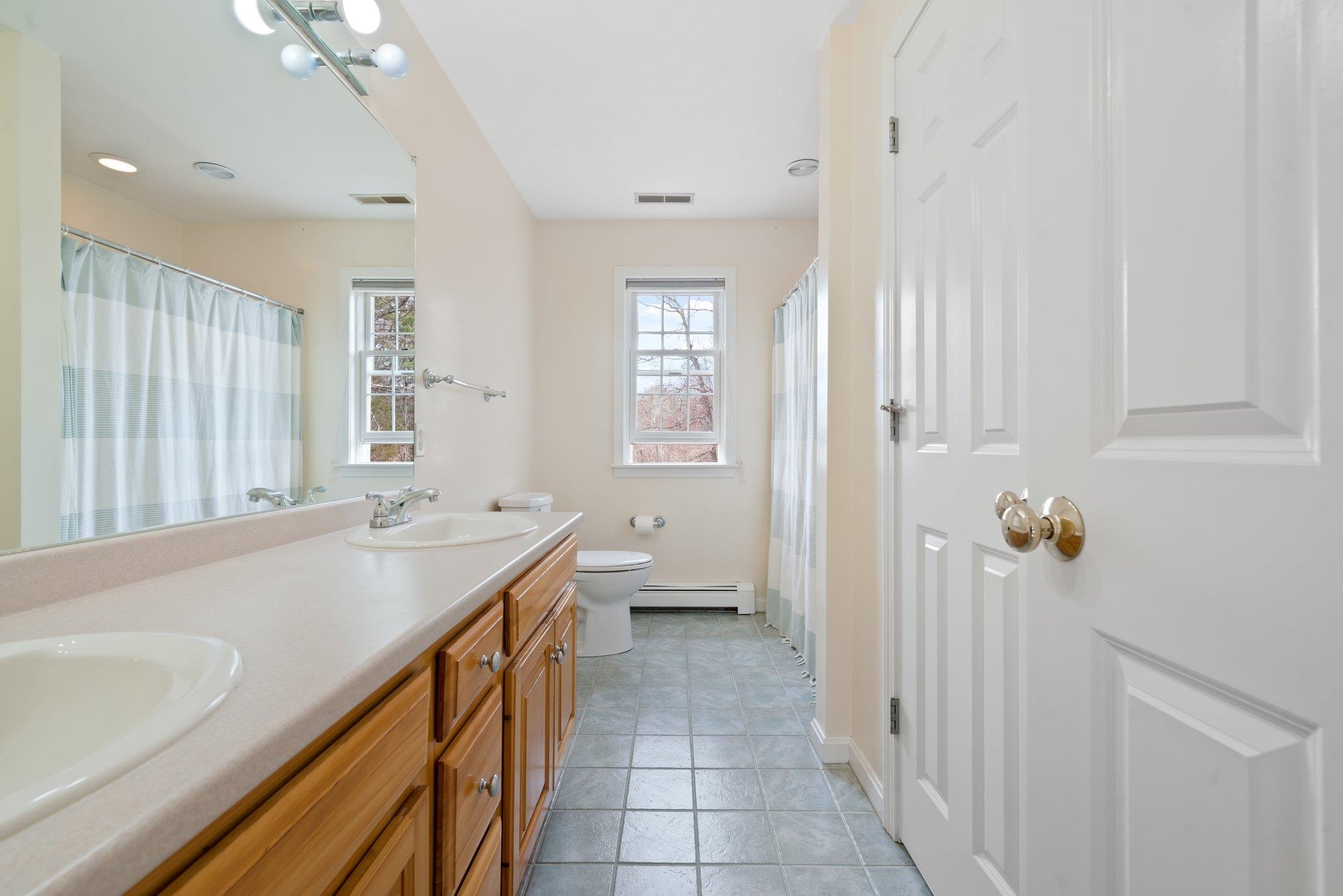 6 Chestnut Street Windham, NH 03087 - Photo 21 of 34