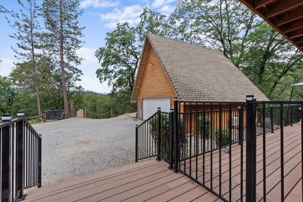 $748,800 | 19754 Solus Campground Road, Lakehead, CA 96051