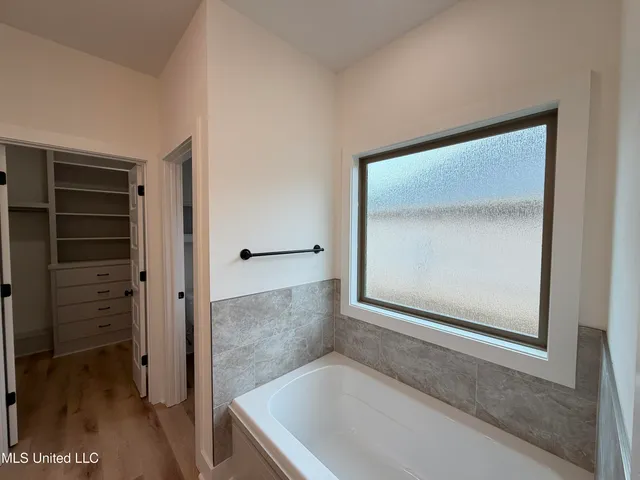 $310,610 | 204 Anderson Oaks Drive, Pearl, MS 39208