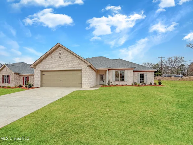 $310,610 | 204 Anderson Oaks Drive, Pearl, MS 39208