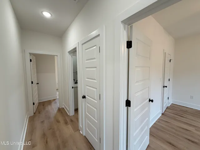 $310,610 | 204 Anderson Oaks Drive, Pearl, MS 39208