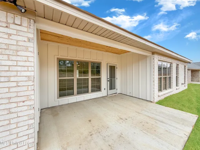 $310,610 | 204 Anderson Oaks Drive, Pearl, MS 39208