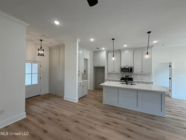 $310,610 | 204 Anderson Oaks Drive, Pearl, MS 39208