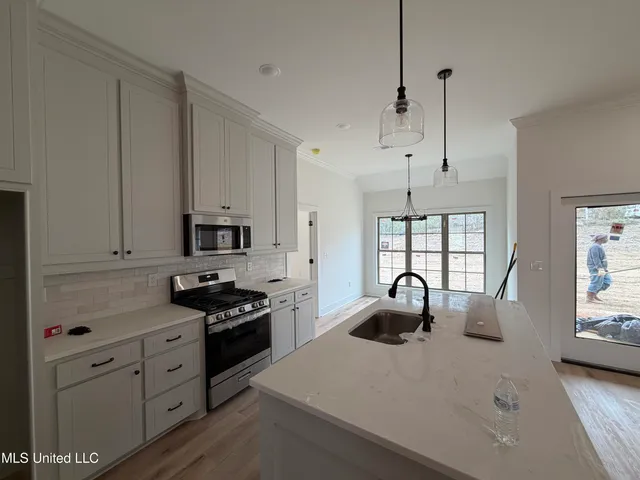 $310,610 | 204 Anderson Oaks Drive, Pearl, MS 39208