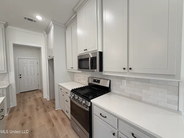 $310,610 | 204 Anderson Oaks Drive, Pearl, MS 39208