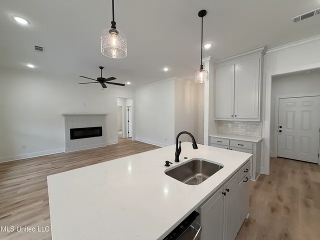 $310,610 | 204 Anderson Oaks Drive, Pearl, MS 39208