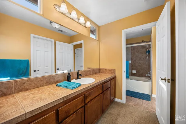 $495,000 | Undisclosed Address, Bakersfield, CA 93308