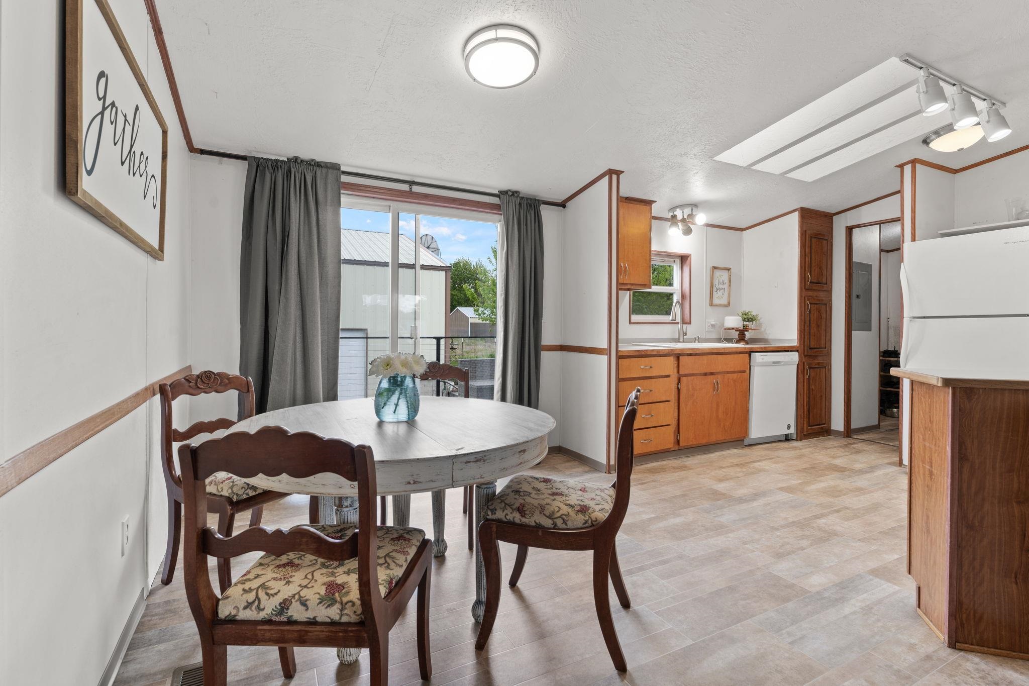 1014 North Vista Road Spokane Valley, WA 99212 - Photo 11 of 50