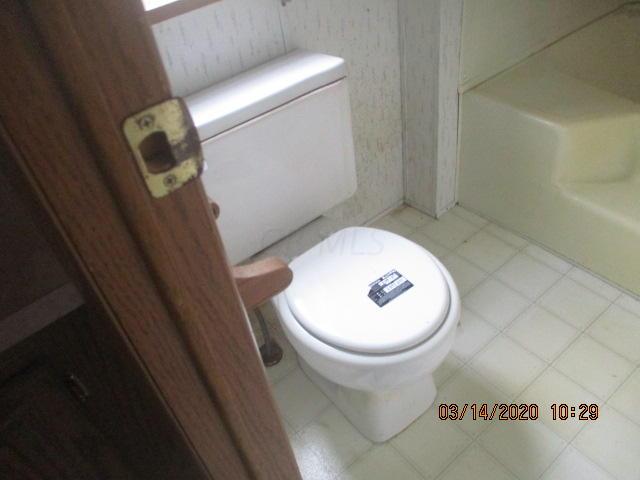 2320 West Point Road Southeast Lancaster, OH 43130 - Photo 14 of 25