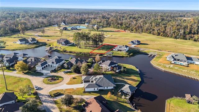 30566 Penntail Street Springfield, LA 70462 - Photo 2 of 11