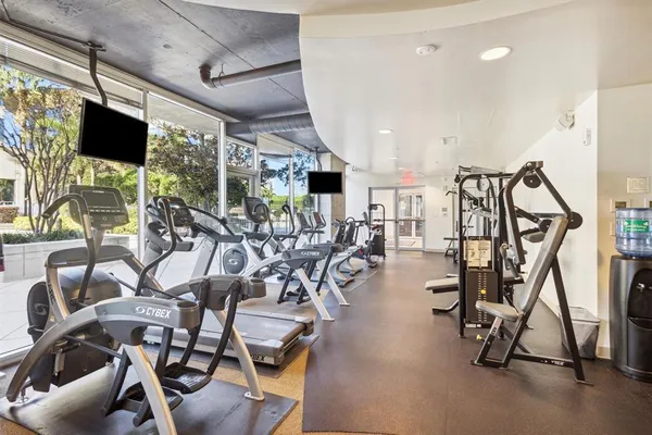 $2,250 | 155 South Court Avenue, Unit 2609, Orlando, FL 32801