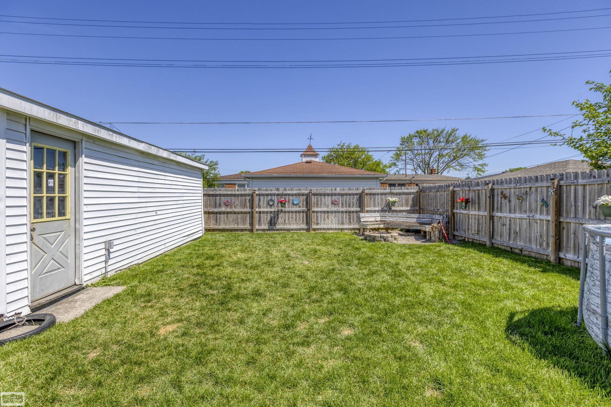 18029 Rainbow Road Fraser, MI 48026 - Photo 27 of 28