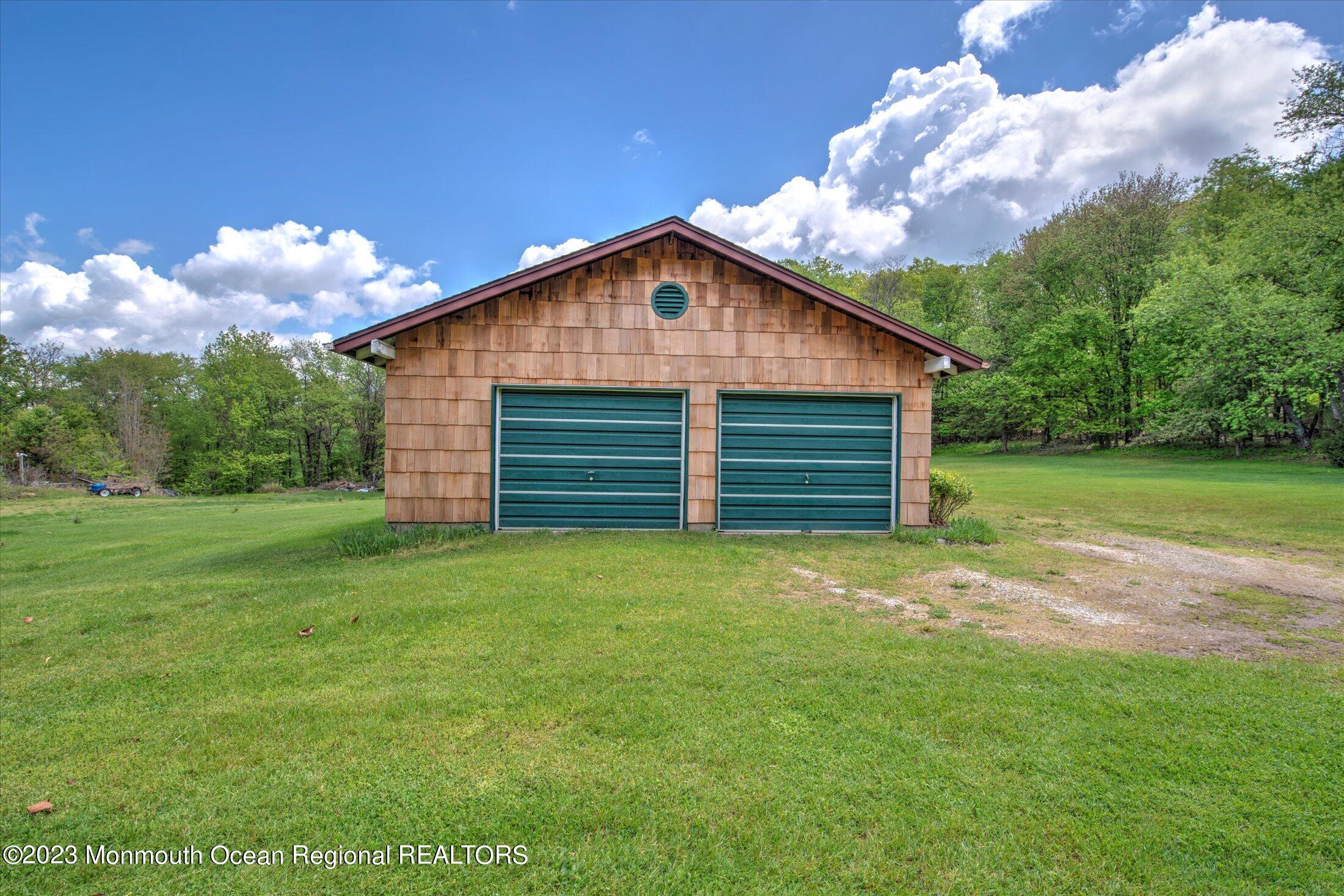 276 Millstone Road Perrineville, NJ 08535 - Photo 23 of 25 32-DETACHED OVERSIZED GARAGE