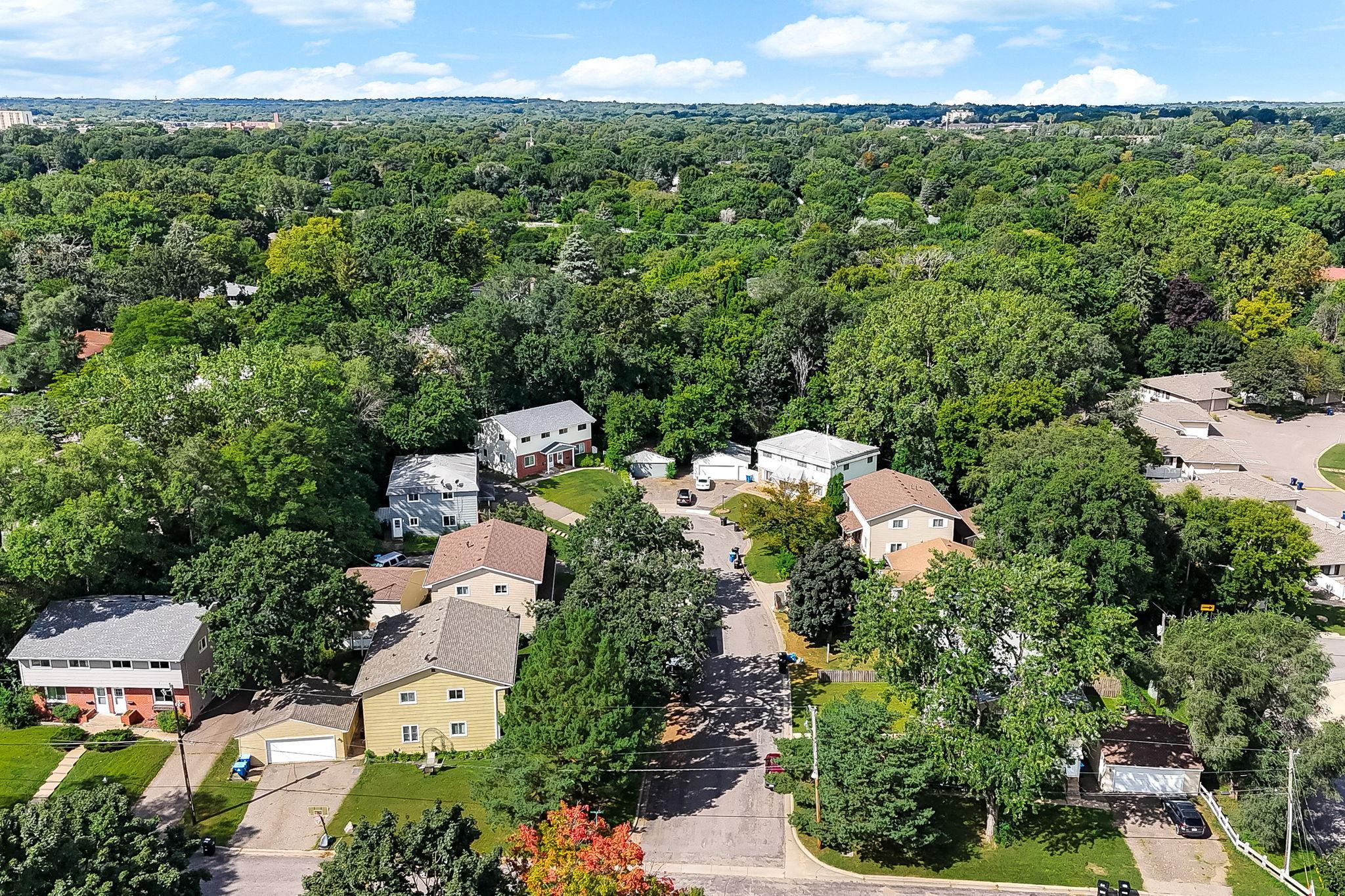 514 Shadyside Circle Hopkins, MN 55343 - Photo 19 of 30