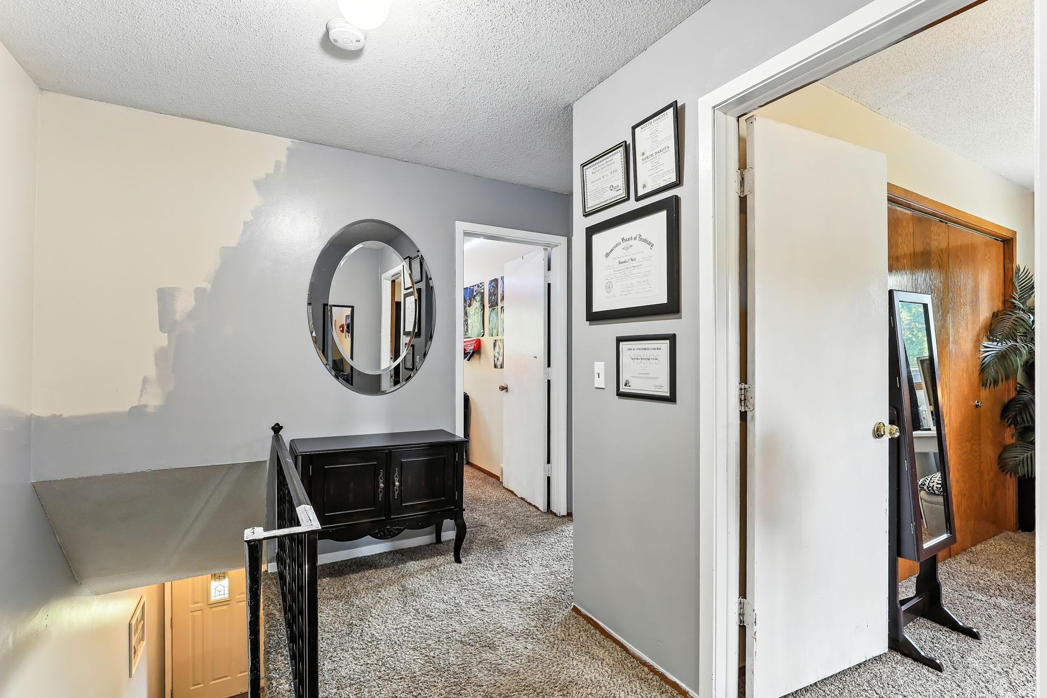 514 Shadyside Circle Hopkins, MN 55343 - Photo 8 of 30