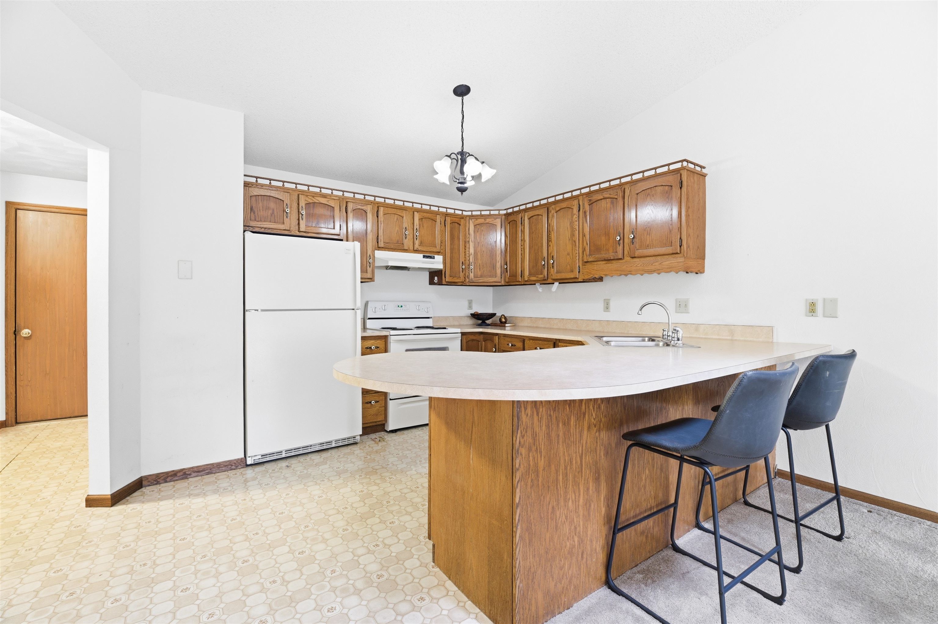 3411 North Marcos Lane Appleton, WI 54911 - Photo 7 of 20