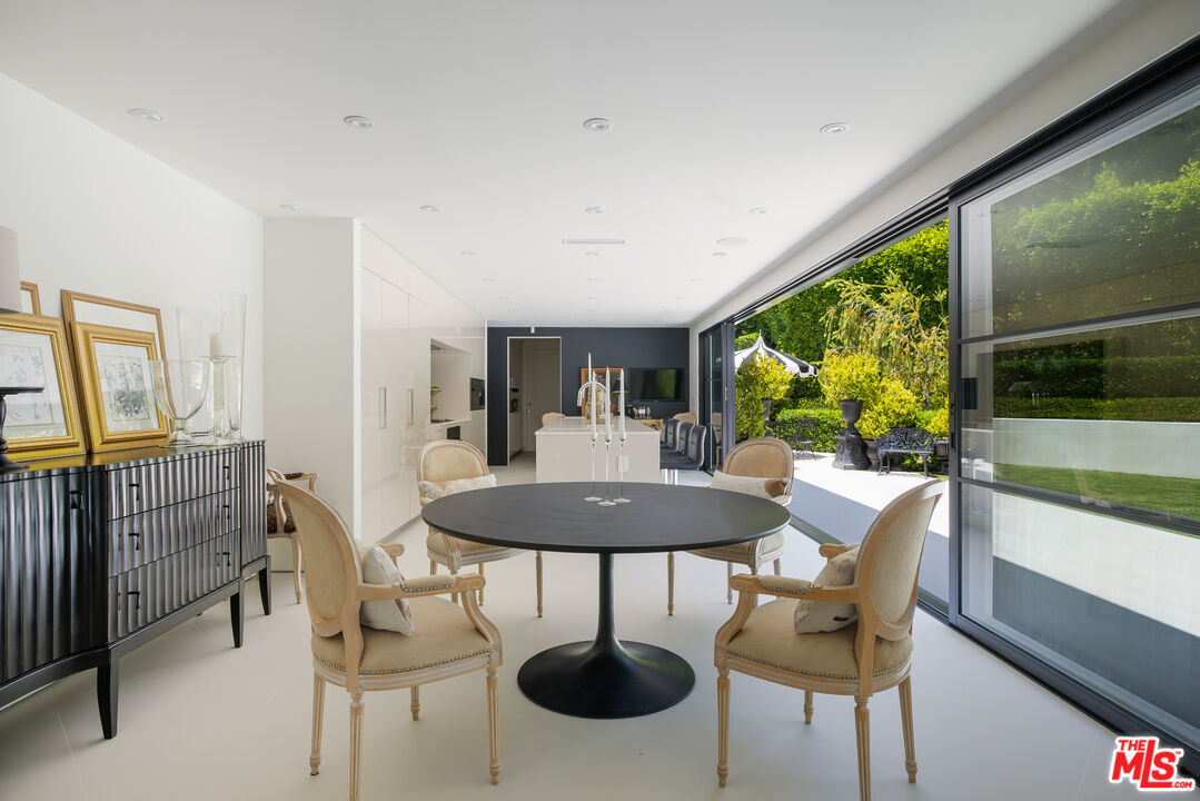 1074 Chantilly Road Los Angeles, CA 90077 - Photo 49 of 64