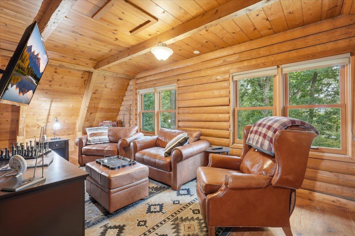 136 County Road East Houlton, WI 54082 - Photo 12 of 28 Gallery Image 12