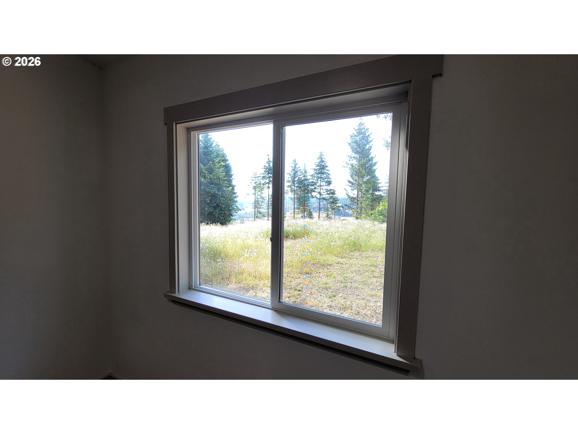 86820 Northill Ranch Road Eugene, OR 97402 - Photo 15 of 30 Bedroom