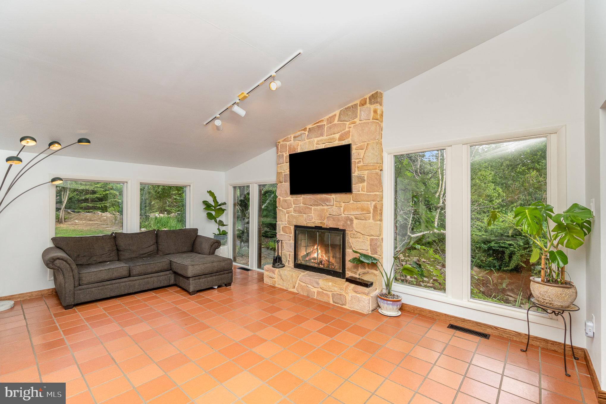 211 Echo Road Carlisle, PA 17015 - Photo 10 of 65 Gallery Image 10