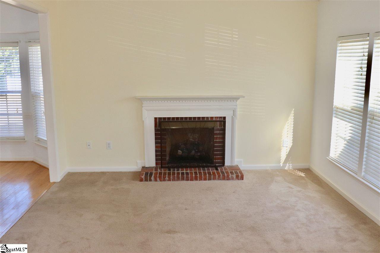 210 Spring Crossing Circle Greer, SC 29650 - Photo 5 of 36