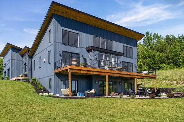 $1,150,000 | 7056 Gannett Hill Road, South Bristol, NY 14512