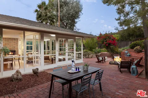 $1,595,000 | 1535 Scenic Drive, Pasadena, CA 91103