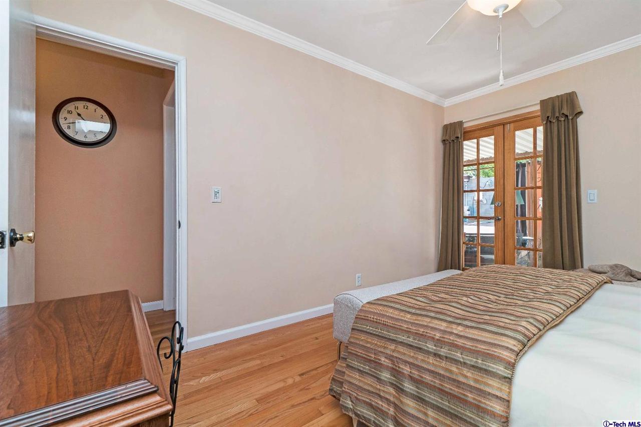 10540 Fernglen Avenue Tujunga, CA 91042 - Photo 19 of 35