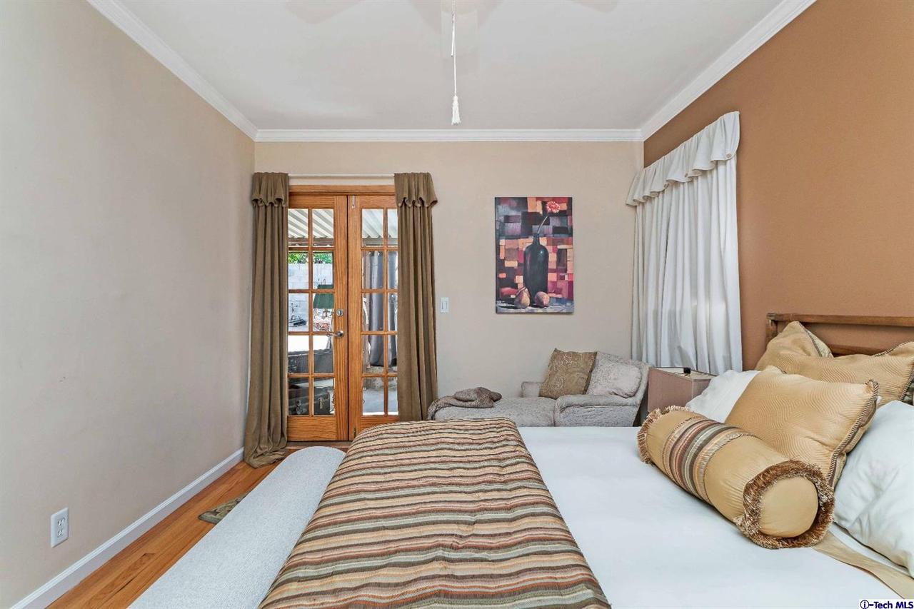 10540 Fernglen Avenue Tujunga, CA 91042 - Photo 20 of 35