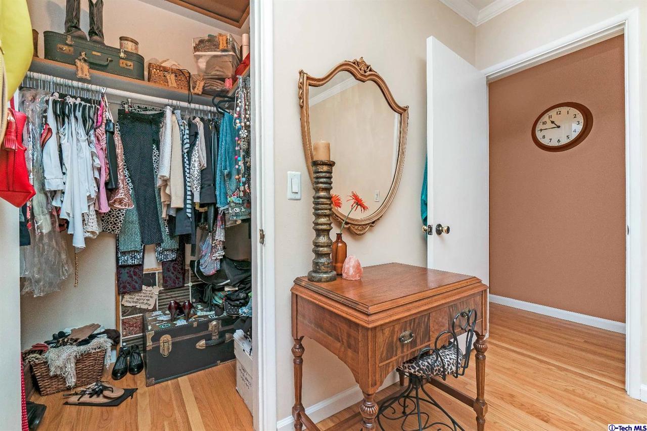 10540 Fernglen Avenue Tujunga, CA 91042 - Photo 22 of 35