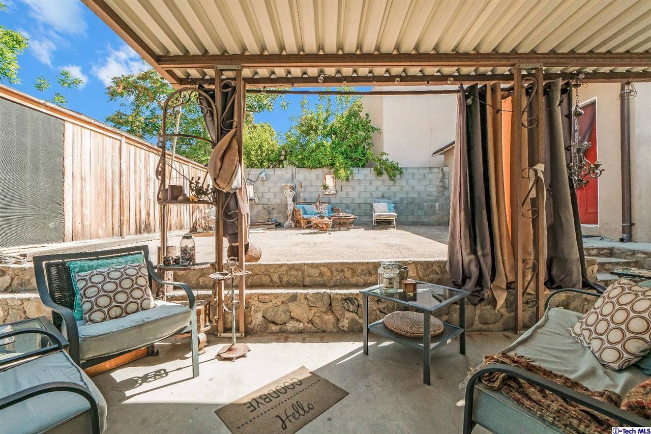 10540 Fernglen Avenue Tujunga, CA 91042 - Photo 25 of 35