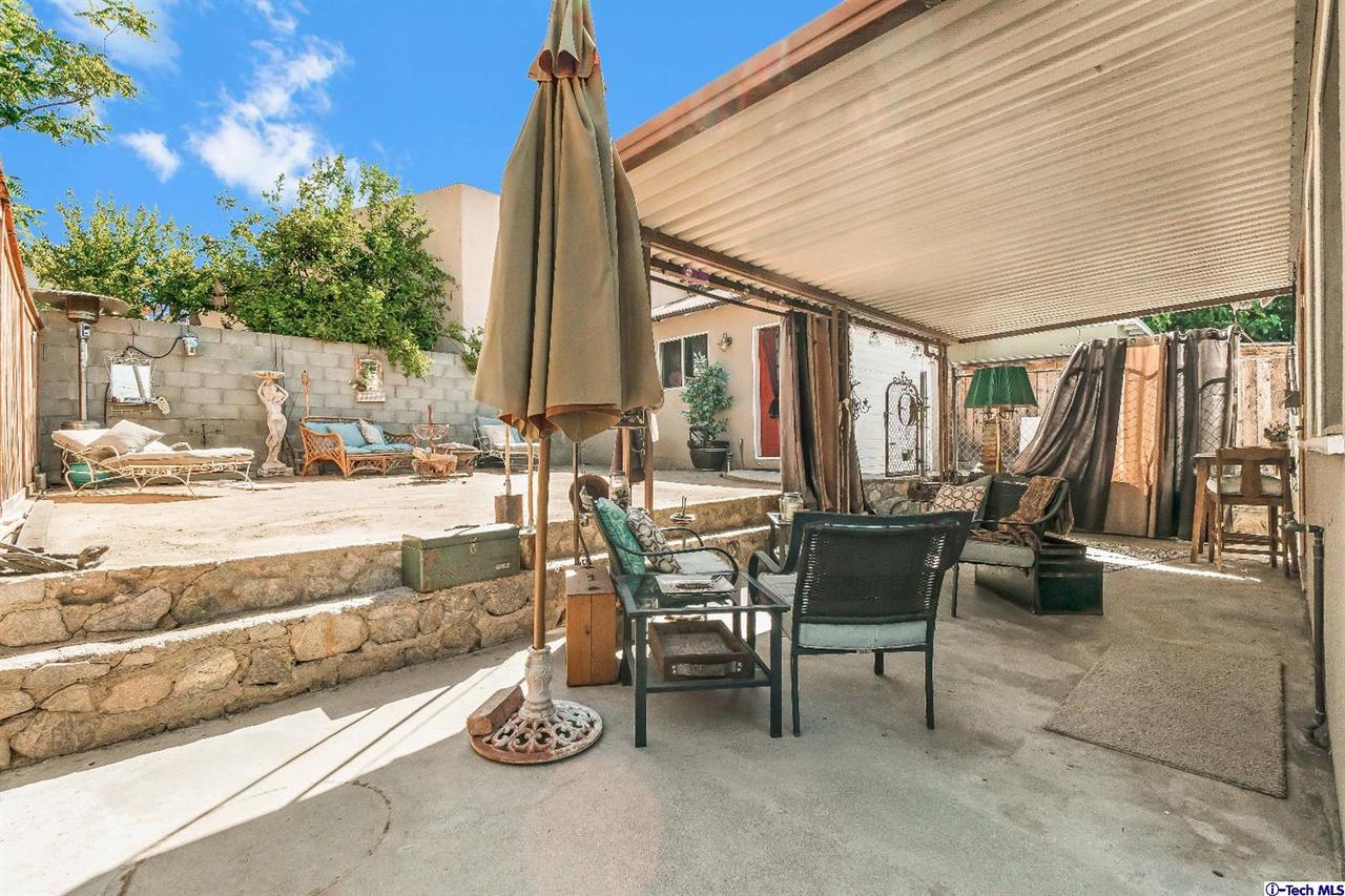 10540 Fernglen Avenue Tujunga, CA 91042 - Photo 26 of 35