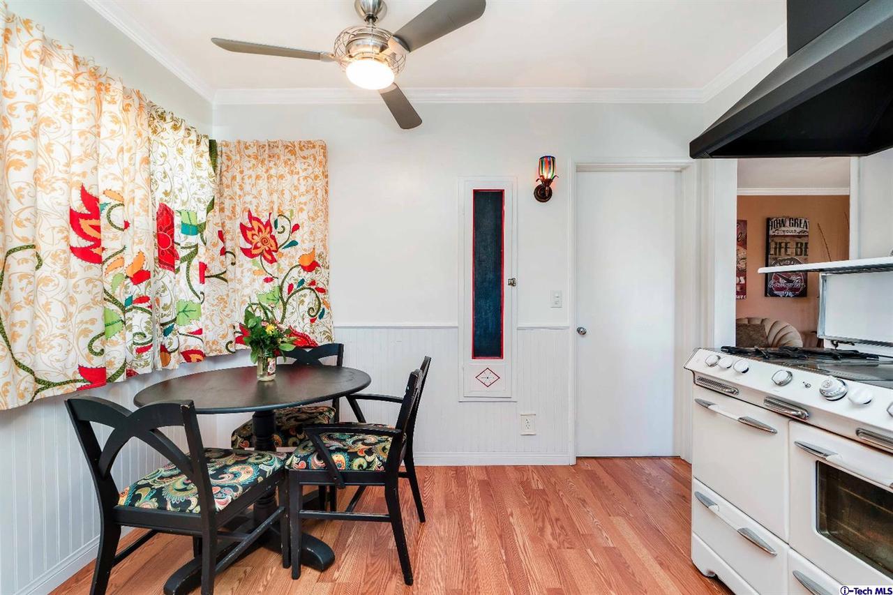 10540 Fernglen Avenue Tujunga, CA 91042 - Photo 9 of 35