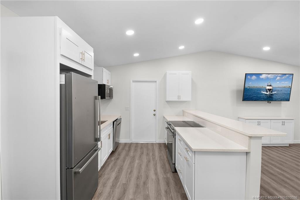 981 Southwest Bay State Road Port St. Lucie, FL 34953 - Photo 15 of 30 Gallery Image 15