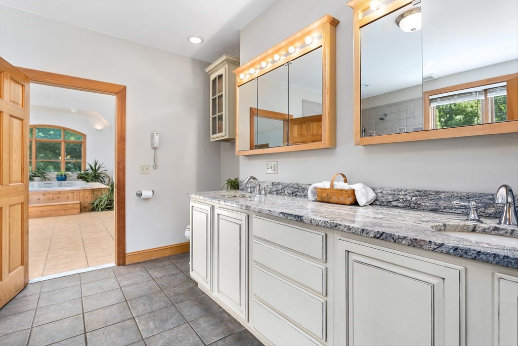 58 Howarth Road Oxford, MA 01540 - Photo 17 of 42 Gallery Image 17