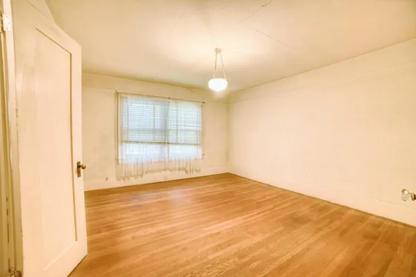 $354,900 | 421 North D Street, Madera, CA 93638