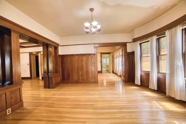 $354,900 | 421 North D Street, Madera, CA 93638